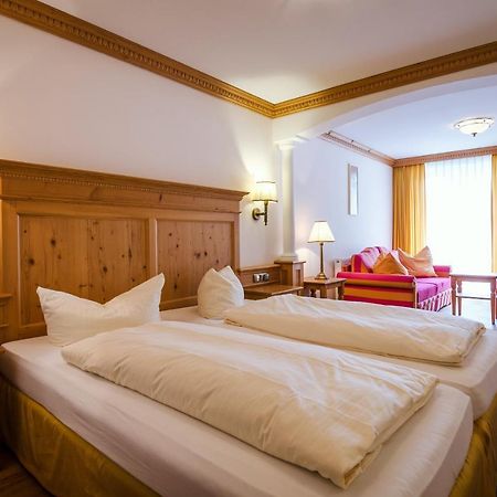Hotel Central แกร์ลอส ภายนอก รูปภาพ